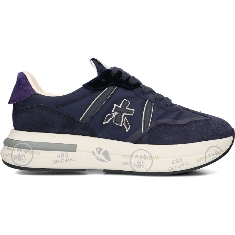 Premiata,  Cassie
