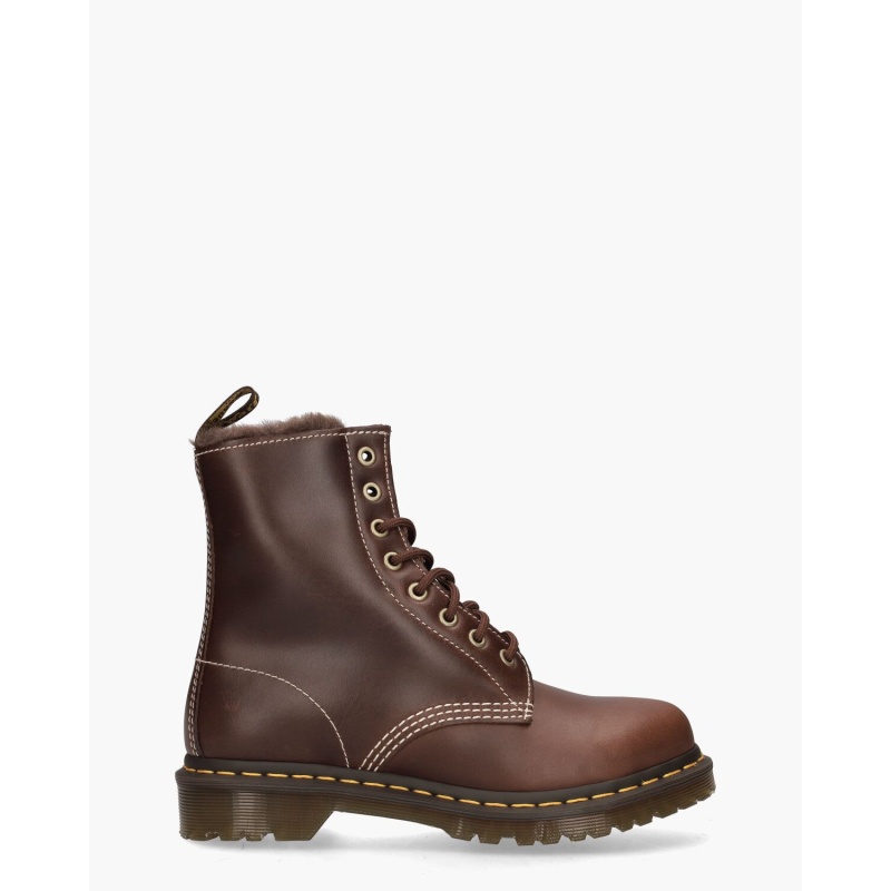 Dr. Martens 1460 Serena Donkerbruin